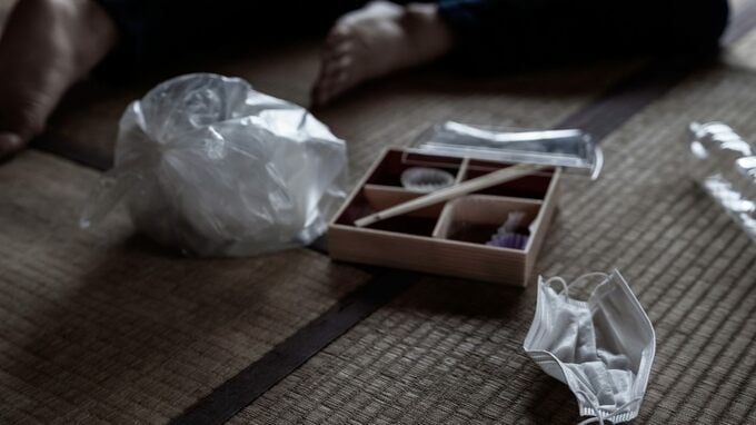 「親も貧困」20歳の家賃滞納者…ドアを開けると衝撃の結果が【司法書士の実録】