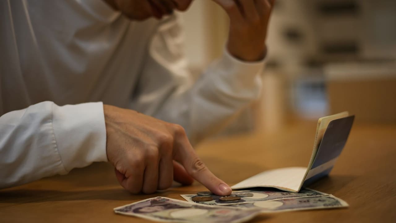 妻からの「マイホームがほしい」に狼狽…年収540万円「貯金100万円」の33歳会社員が40歳までに1,000万円貯める方法【FPが伝授】