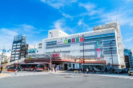 （目黒駅西口／PIXTA）
