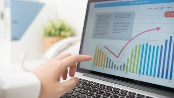 客から叱責もあったが…赤字豆腐店を救ったヒット商品、「執念の開発秘話」と「V字回復の裏側」