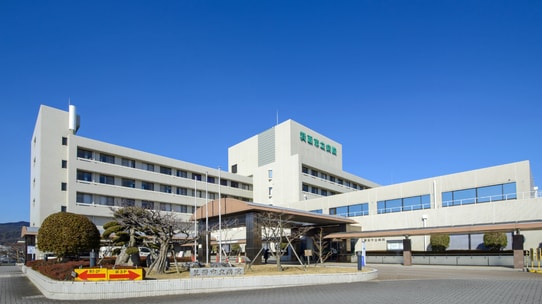 後継者が理事か否かで変わる「医療法人の引き継ぎ」の手続き