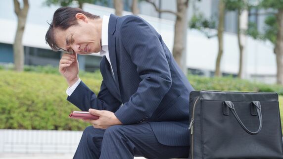 「一生分の幸運」で3,000万円の資産を得た55歳会社員、歓喜の早期退職。幸せを噛みしめたが…1年後、大迷走の末に「条件の悪い会社に再就職」を決意したワケ