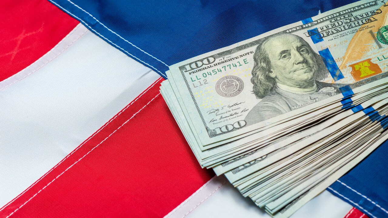 米短期金融市場、月半ばに異例の金利急上昇が起きた理由