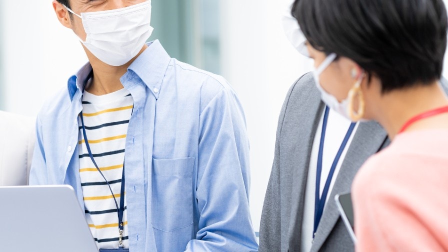 新型コロナワクチン接種後の消費行動や働き方の予測…約半数が外出行動を再開、約7割がマスク着用等が習慣化