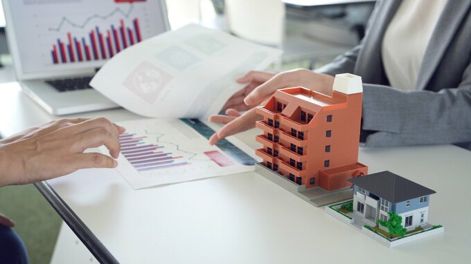サラリーマンに不動産投資がオススメな理由とは？見るべきポイントも紹介