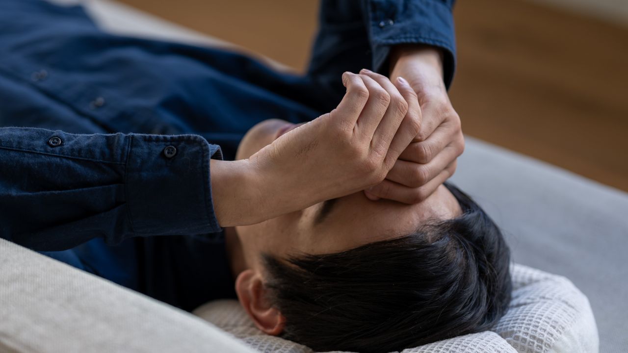 「昼は塩むすび2個」「冬は暖房禁止」…FIREを目指す35歳サラリーマン。〈資産3,000万円超え〉の先に待っていた激しい虚無感のワケ