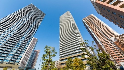 多くの不動産オーナーが節税対策を行なうことばかりに集中しすぎている。（※写真はイメージです／PIXTA）