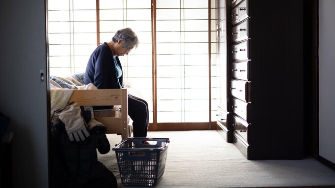 「もう、生きてる意味がわからない」…年金月13万円・76歳母、娘からの“着信拒否”に泣き崩れた夜