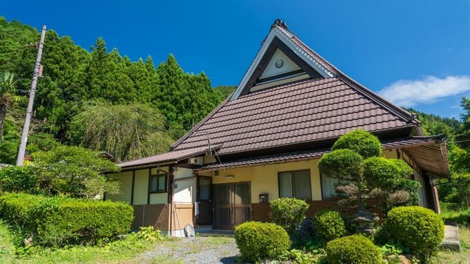 「実家の土地」4割超が管理不全と自己申告の衝撃…法改正と新制度でついに始まった、放置に対する国や自治体の容赦ない包囲網【2026年最新白書】