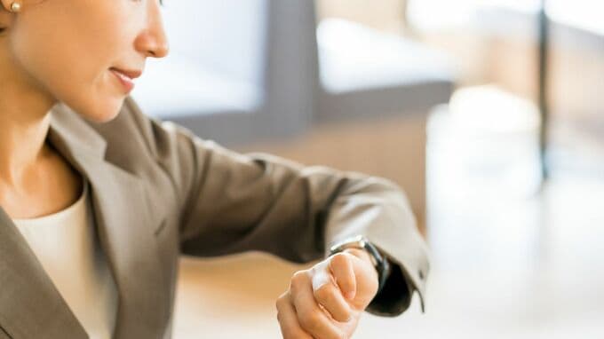 大事な形見の腕時計もさっさと壊れたほうが社会のため!?「GDP」重視で迷走する現代社会