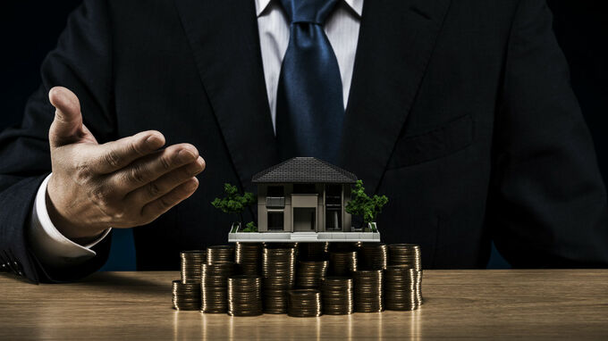 不動産営業マン「知られるとマズイ」まさか!? 個人でお金を…