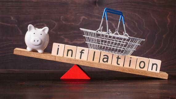 日本を襲う「インフレ」の脅威…“資産の目減り”を防ぐために保有すべき「3つの金融商品」【日銀出身のCFPが解説】