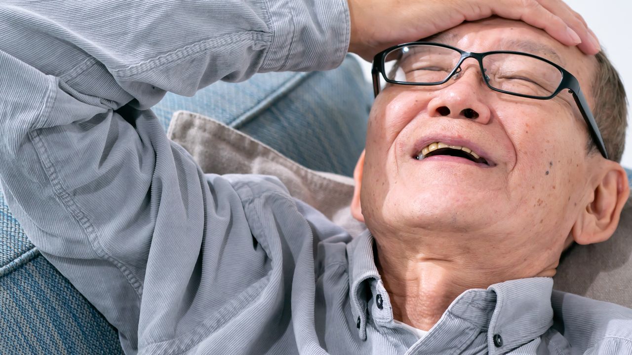 「“50年ローン”で家を買ったよ！」→「82歳まで払う気か！」…世帯年収1,000万円・32歳次男の〈7,000万円のマンション〉返済計画に61歳父、呆然