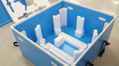 緩衝材の配置例（※画像は本件とは異なる商品の梱包）