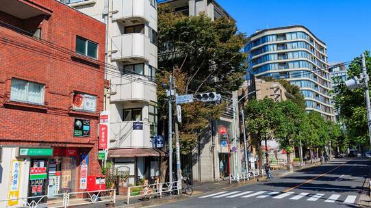 遺産はボロボロの不動産「ハンコ代だけで、どうか…」兄の依頼に妹2人がとった行動【弁護士が解説】