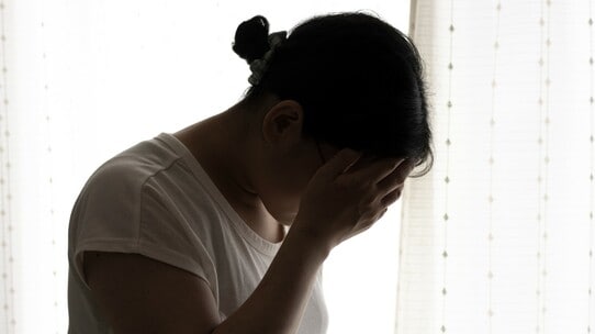 「長男が強引に…」父の死後、ローン返済中の家めぐり妹が困惑【相続のプロが解説】