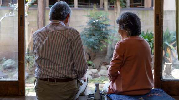 「憧れの田舎暮らしだったのに」退職金2,500万円で移住した60代夫婦が感じた〈想定外の孤立〉