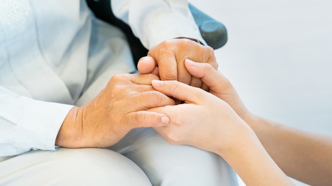 大腸がんの母「自宅で死にたい」別居息子が取った行動に絶句