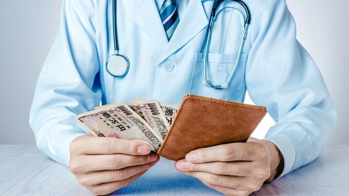 クリニック開業前には手を出すな！　医師が買って後悔する〈ムダな高額商品〉ベスト5