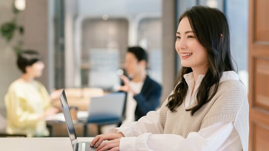 起業するのにオフィスも資格も不要…知識と経験を売る「ひとり社長」とは