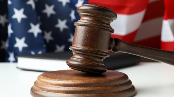 トランプvsハーバード大、ついに法廷闘争へ、米名門私大の生命線“寄付金”を凍結【国際税理士が解説】