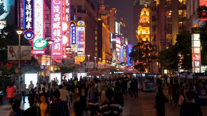 中国富裕層に人気の「改良版スノーボール型デリバティブ」がはらむ危険性