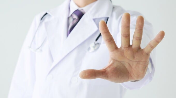 【第8回】「つべこべ言わずに打て、金ならある！」深夜の修羅場で貫いた、若き外科医の譲れない一線（全10回）