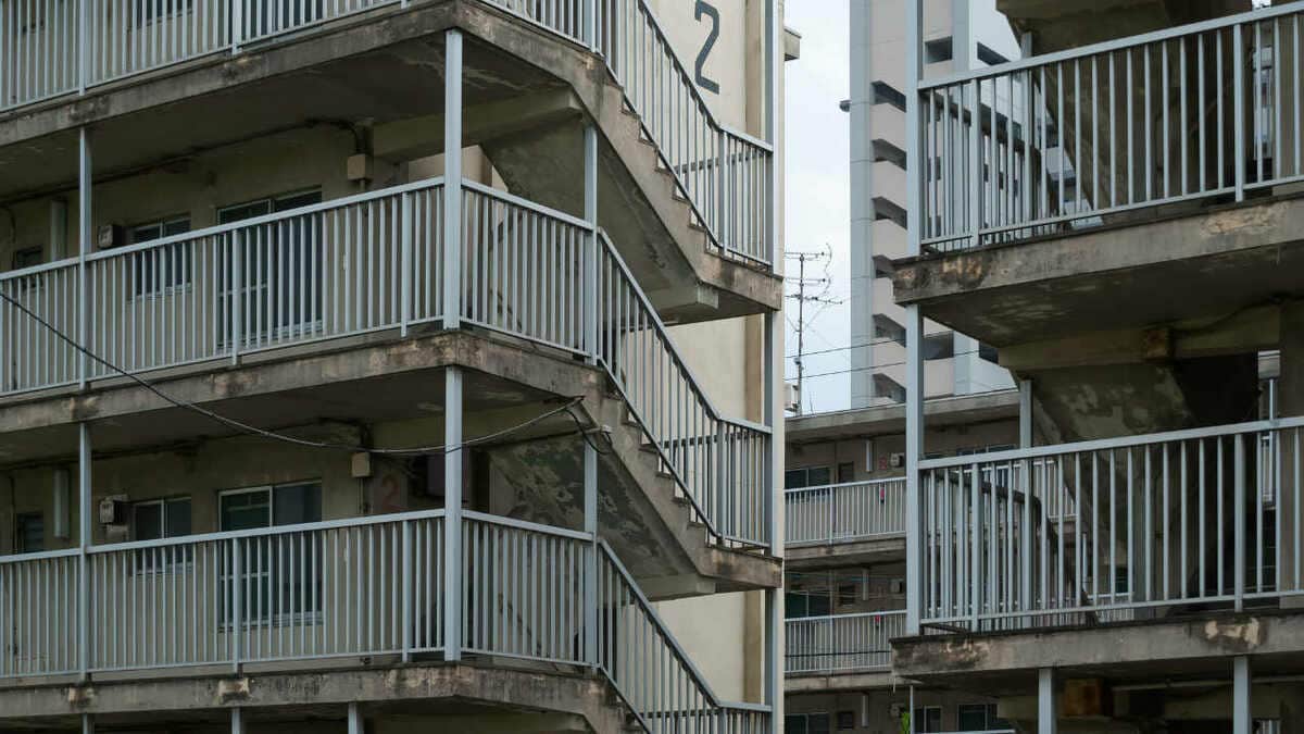 世間の迷惑物…築30年「老朽マンション」住人が直面した地獄 | ゴールド 