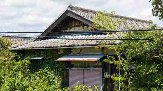都道府県「持ち家率ランキング」1位秋田だが…露呈する地域差