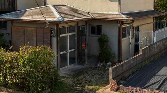 「助けてほしいの」82歳母からの深夜の電話。駆けつけた長男が実家で見た〈思いがけない光景〉