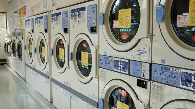ファミマで洗濯も コインランドリー関連銘柄に注目