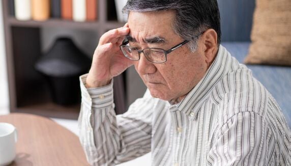 なんなんだ？これは…年金月23万円・資産3,400万円超だが「ヒマな老後は嫌」と再就職した65歳会社員。意気揚々と働くも、やる気を削ぐ「日本年金機構からの通知」に唖然