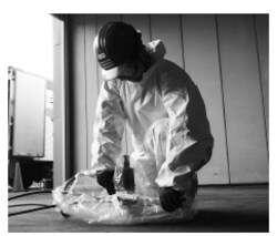 ウレタン樹脂を注入