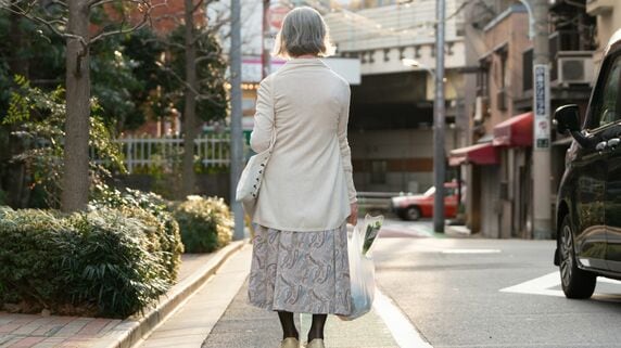 このまま死ぬまで我慢の日々…年金6万円・68歳専業主婦、定年退職した夫との暮らしに「もう限界」。心は離れているけれど、一緒に生きる選択をしたワケ【CFPの助言】