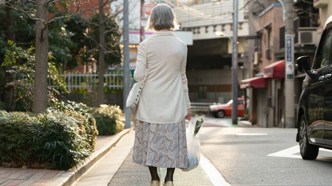 このまま死ぬまで我慢の日々…年金6万円・68歳専業主婦、定年退職した夫との暮らしに「もう限界」。心は離れているけれど、一緒に生きる選択をしたワケ【CFPの助言】