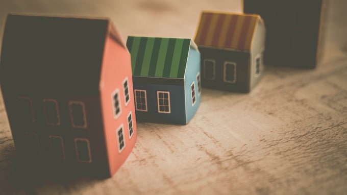 自己破産→任意売却 vs 任意売却→自己破産　どちらが有利？