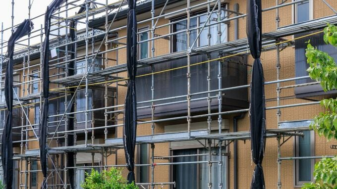 新築アパート「7割カネ払い済み」で工事ストップ！「安すぎる業者」に騙された48歳男性の悲惨な末路