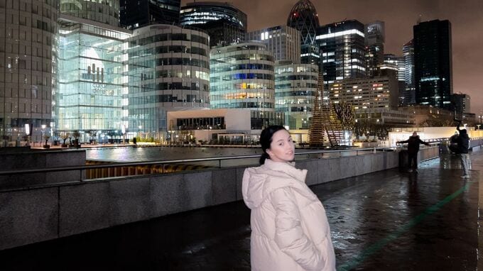 「家事は、自分でする必要はない」24時まで働く“4児の母”が、平然とキャリアを築ける納得の裏側。仏では〈ヘルパー代の50％〉が税金で戻る驚きの仕組み【元マッキンゼー・パリのコンサルが解説】