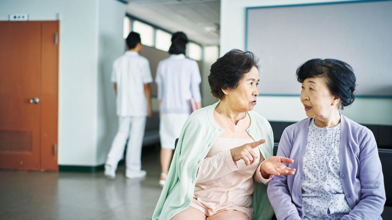 〈嫁〉には頼れないから…病気が治っても高齢親を病院に預けておく「社会的入院」が深刻化したワケ
