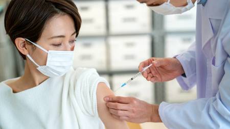 ワクチン接種数は劇的に増えている（※画像はイメージです／PIXTA）