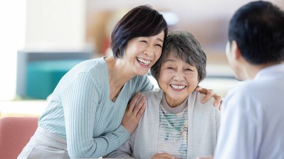 母を介護した時間は“自分へのギフト”だった…介護と仕事の狭間で見つけた「本当に大切なもの」【ライフシフト研究者が解説】