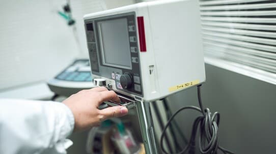 リースか？ 購入か？…クリニック開業「医療機器」の賢い導入法 