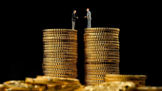 年収3,000万円でも「億り人」になれない？ 高所得サラリーマンがハマる「高税率」と「自力のみ」の残酷な限界