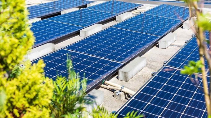 「退職金3,000万円を太陽光に投資」“友人の言葉”を信じた65歳男性の後悔