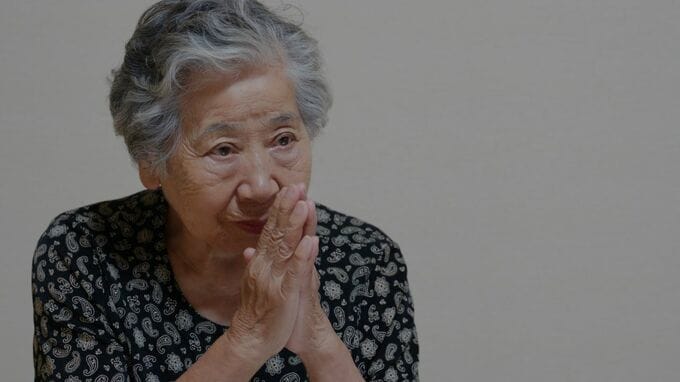 「お金貸して…」年金18万円、貯金3,000万円の70代タワマン妻が友人に“借金”し続ける理由【FPが解説】