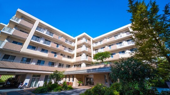 「胃瘻」入居者を「クダモノ」と呼び捨てる介護経営者の愕然