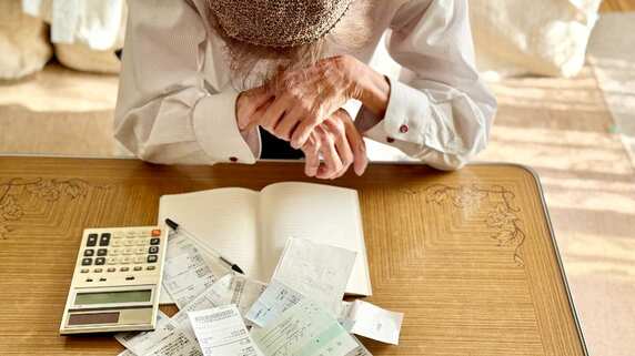 総資産4,800万円・年金月29万円の65歳元会社員、退職直後は「勝ち組老後」と実感も…わずか4年で直面した〈老後資金の危機〉