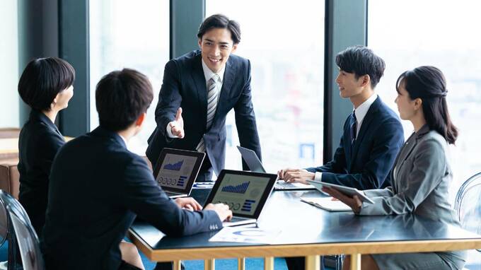 「私と同じようにやれ！」「私のやり方に間違いはない」押しつけ上司が大変身。人を動かす最高のリーダーがやっていること