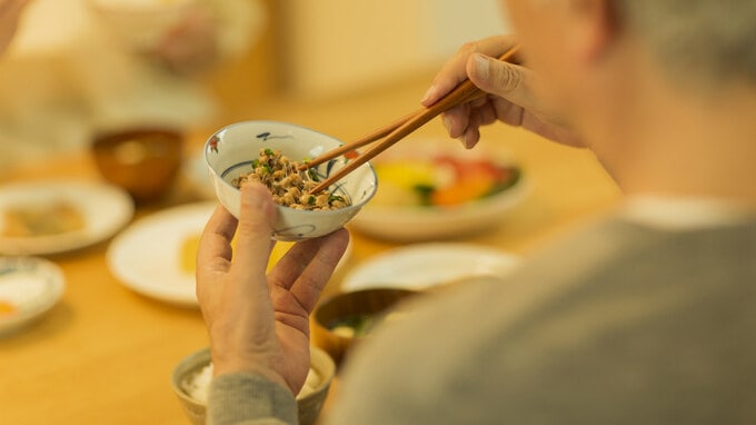 舅と二人きりの食事…「お前な！」唐突すぎる大暴言に主婦絶句