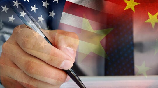 トランプ米大統領が中国に対し突然の「関税措置第4段」を表明